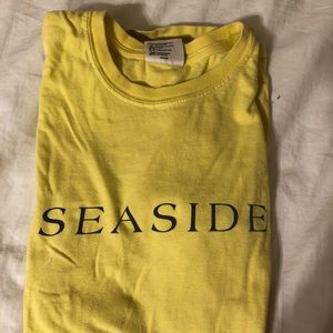 Yellow seaside shirt!